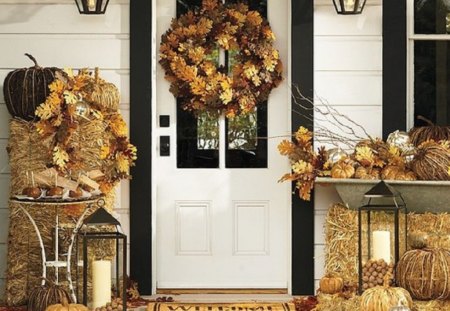 outdoor fall decoration