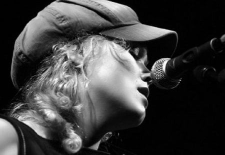 She Is Music - norwegian woman, ane brun, beautiful voice, singer, black and white photo