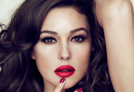 * Red lips * - beauty, actress, brown eyes, lips, eyes, monica bellucci, red lips, model, beautiful woman, face, stair