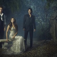 VAMPIRE DIARIES