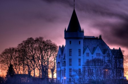 Castillo - nubes, azul, arbol, castillo