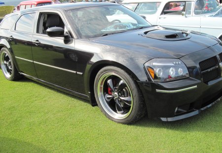 2008 Dodge Magnum - black, tires, headlights, photography, dodge