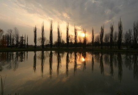 Quiet Sunset - nature, sky, quiet, lake, clouds, sun, water, sunset