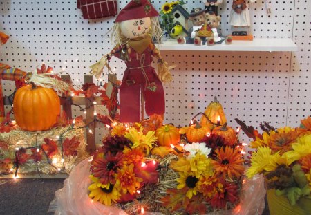 Festive Halloween - festive halloween, halloween decor, halloween decorations, scarecrow, halloween