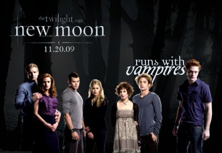 New Moon: Run with the Vampires - kristen stewart, robert pattinson, bella swan, breaking dawn, edward, cullen, eclipse, taylor lautner, jacob black, bella, twilight, new moon