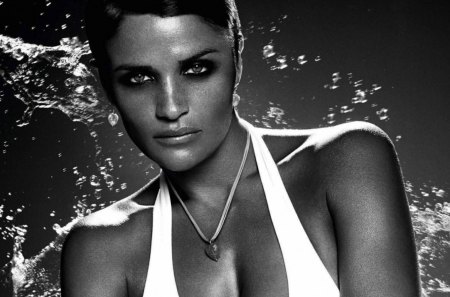 Helana Christensen - tempting - pretty, star, classy, fashion, green eyes, face, black and white, nice, brunette, femininity, wet, beauty, body, supermodel, lips, bw, sexy, tempting, eyes, elagant, helena christensen, famous, earnings, beautiful, photography, sensual, figure, lovely, celebrity, 90s, necklace, woman, chic