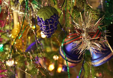 A Christmas Holiday - tree ornaments, holidays, christmas, decorations