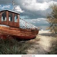 BOAT ON THE SAND