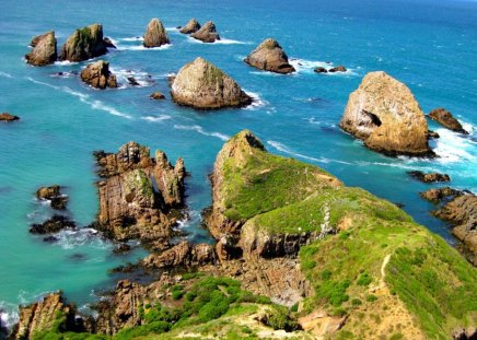 Sea shore view - nice, ocean, beach, water, summer, shore, lovely, rocks, coast, waves, nature, view, beautiful, stonew, grass, sea