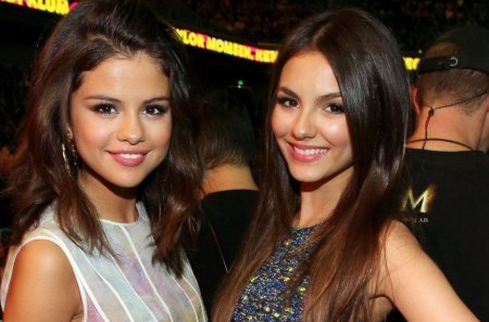 Selena Gomez & Victoria Justice - gomez, selena, and, victoria, justice