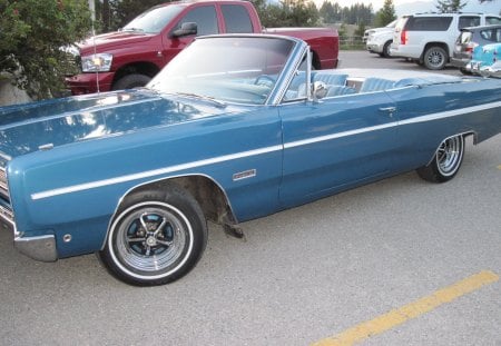 1975 Plymouth Fury - red, black, photography, plymouth, blue