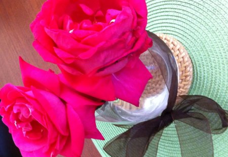 Electric Pinkâ™¥ - love, electric, easy, centerpiece, entertainment, bow, forever, floral, pink, arrangement, ribbon