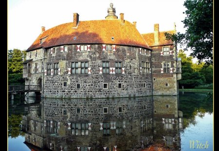 Castle on the water - anicent, stone, water, old, reflection, architecture, castle