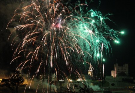 Rochester Castle Fireworks - ancient, fireworks, castle, rochester