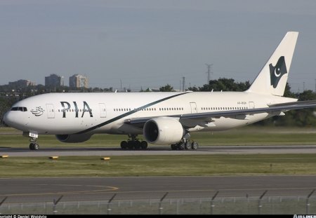 pia - commercial, aircraft