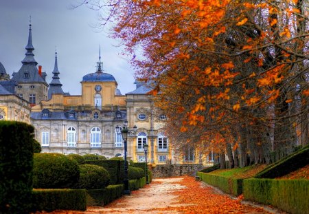 Autumn in castle park - house, alley, beautiful, splendor, colors, magical, architecture, autumn, view, castle, park