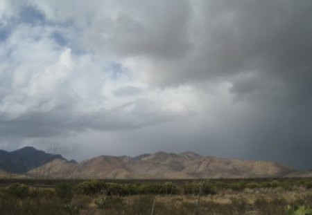 The Arizona Mountains - arizona, sky, mountains, clouds