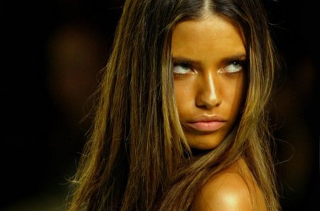 Spray Tan - fashion, adriana, lima, model