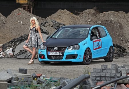 *** Volkswagen Golf V GTI *** - niebieski, samochody, volkswagen, kobieta