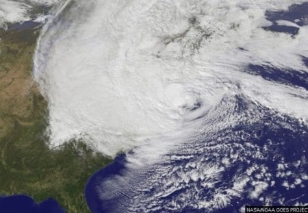 Massive Hurricane Sandy Approaching - hurricane, storm of the century, massive hurricane sandy approaching, hurricane sandy, frankenstorm