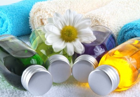 Spa - beauty, photography, daisy, lovely, nature, oil, pretty, beautiful, towel, spa, colors, towels, sweet, flowers, daisies, flower