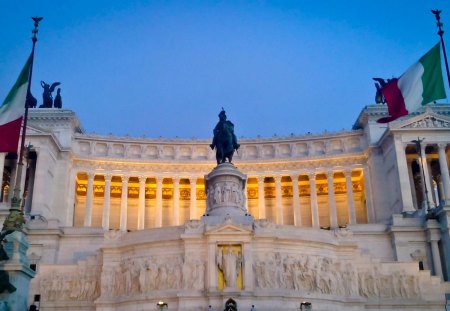 Monument Vittorio Emanuele II on the the Piazza Venezia in Rome, Italy - piazza venezia, italy, vittorio emanuele ii, monument, rome