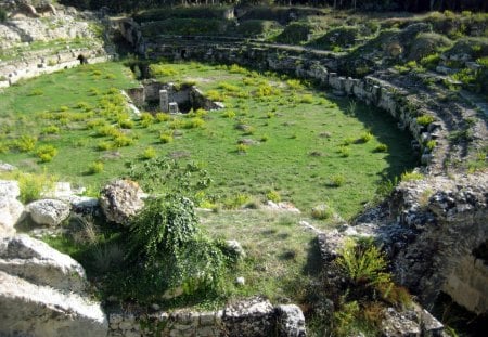 Amphitheatre in Syracuse - arena, ancient, green, roman, grass, italy, architecture