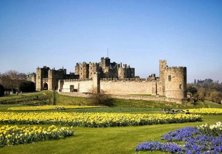 alnwick castle01 - ancient, architecture, harry potter, castle