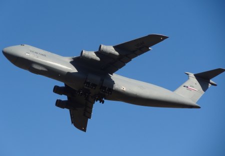 Big Bird Taking Off - aircraft, c5, usaf, military aircraft, c5 galaxy