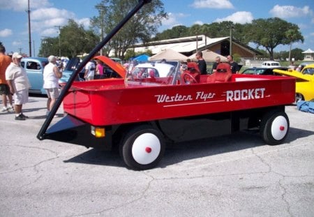 Wagon - rocket, custom, red, wheels