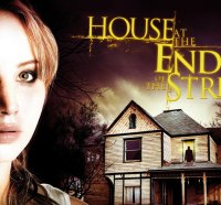 house_at_the_end_of_the_street