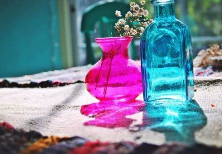 Heart of SunShineâ™¥ - love, morning, sunshine, fashion, design, entertainment, centerpiece, forever, electric pink, arrangement, blue, table, colors, tiny flowers, decor