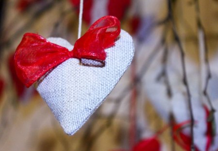 Snow heart of Christmasâ™¥ - ornament, love, heart, christmas, white, precious, bow, forever, red, snow, hope, ribbon, tree, decoration