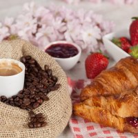 *** Coffee and breakfast ***