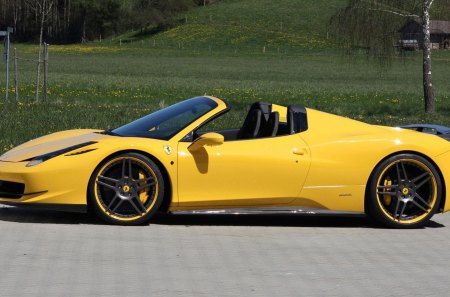 Ferrari 458 Spider Novitec Rosso Roadster