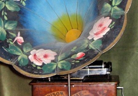 old gramophone - old, valuable, antique, funnel, gramophone, beautiful, flowers