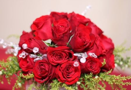 Flowers that you like♥!!! - forever, fashion, red roses, entertainment, love, bouquet, design, bunch, floral