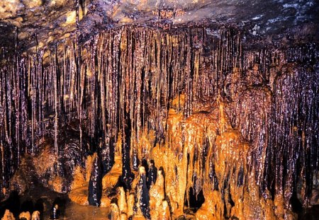 Brosso Story - stalagmiti, brosso, stalattiti, miniere