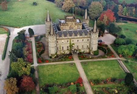 Inveraray Castle and Garden, Scotland - windows, trees, field, castles, castle, architecture, grass, scotland, ancient, sidewalks, daylight, day, wallpaper, nature, brick, tall, forest, door, flowers, new