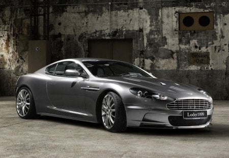 Aston Martin DB9