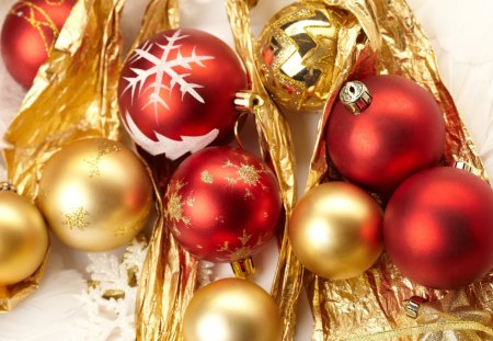 Christmas Balls - pretty, red ball, magic, christmas ball, christmas balls, red balls, golden ball, holidays, golden balls, holiday, red, magic christmas, merry christmas, golden, xmas, decoration, ball, beautiful, balls, photography, christmas decoration, beauty, lovely, christmas, happy holidays