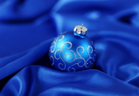 Blue Christmas Ball - blue ball, christmas ornament, blue christmas, blue christmas ball, christmas blue, christmas decoration