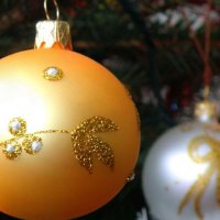 Silver & Gold Christmas Bulbs