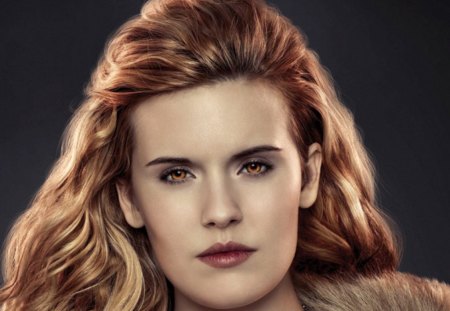 Maggie Grace - maggie grace, actress, beautiful, breaking dawn 2, maggie, grace, model