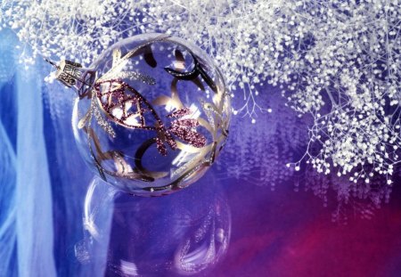 SILVER SPARKLE - glass, shiny, baubles, christmas, white, reflections, purple, merry christmas, decorations, blue