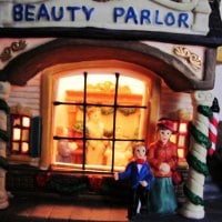 Christmas Beauty Parlor