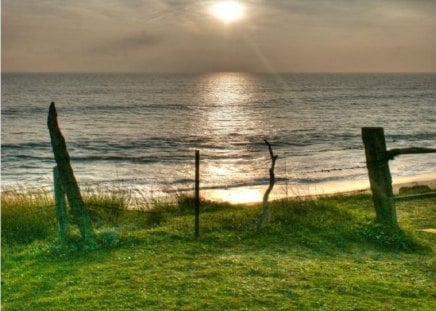 Puertas en la Playa - sea, sun, grass