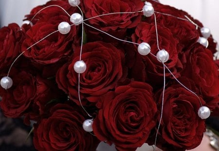 * Wonderful bouquet * - pearls, roses, red, beautiful, flowers, bouquet, red roses