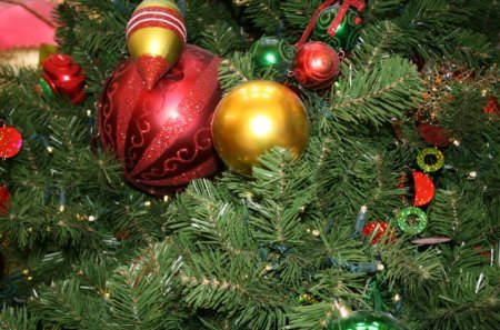 Christmas decorations 38 - red, green, photography, gold, ornament, tree