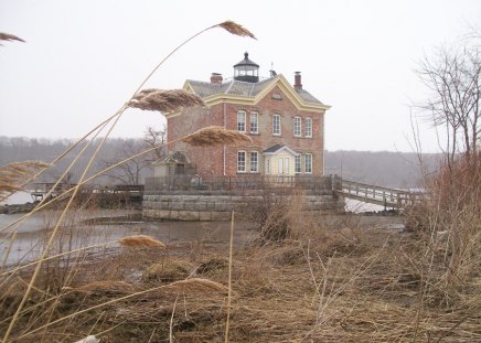 Saugarties NY Lighthouse - river, travel, winter, lighthouse